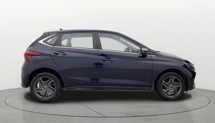 2022 Hyundai NEW I20 SPORTZ 1.2 MT, Petrol, Manual, 24,056 km, Right Side View