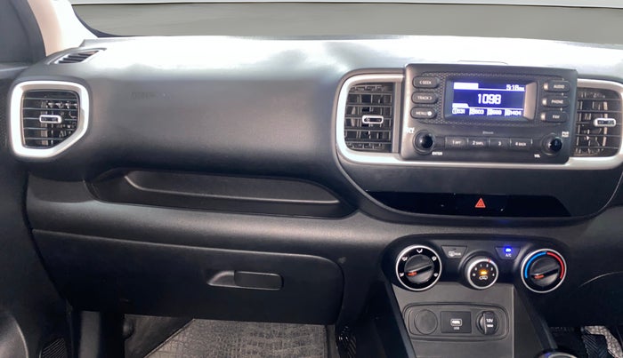 2021 Hyundai VENUE S 1.2, Petrol, Manual, 22,857 km, Air Conditioner