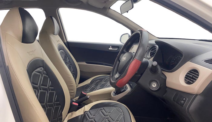 2015 Hyundai Xcent S 1.2, Petrol, Manual, 59,718 km, Right Side Front Door Cabin