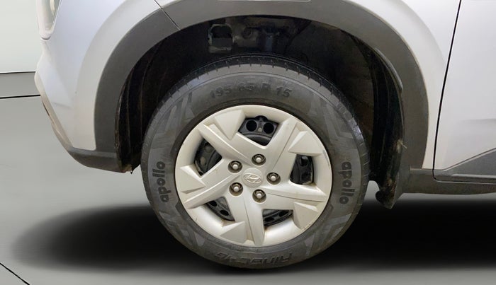 2021 Hyundai VENUE S+ 1.2, Petrol, Manual, 34,447 km, Left Front Wheel