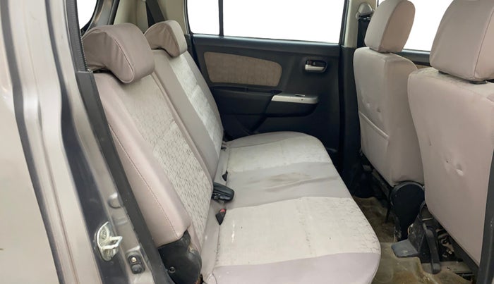 2015 Maruti Wagon R 1.0 VXI, Petrol, Manual, 67,427 km, Right Side Rear Door Cabin