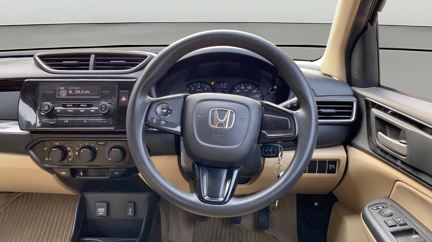 2020 Honda Amaze 1.2L I-VTEC S, Petrol, Manual, 1,01,406 km, Steering Wheel Close Up