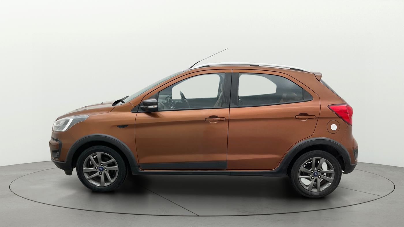 2018 Ford FREESTYLE TITANIUM 1.5 DIESEL, Diesel, Manual, 88,409 km, Left Side