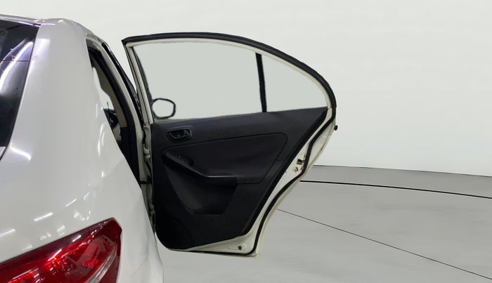 2015 Tata Zest XM 90PS DIESEL, Diesel, Manual, 92,902 km, RHS Rear Door