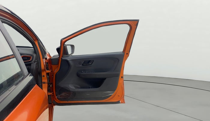 2024 Tata ALTROZ Racer R3, Petrol, Manual, 5,402 km, RHS Front Door