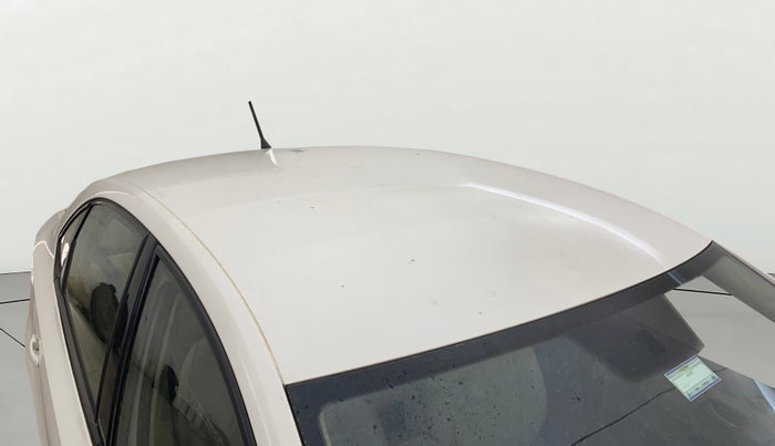 2014 Skoda Rapid ELEGANCE 1.6 MPI MT, Petrol, Manual, 1,07,359 km, Roof