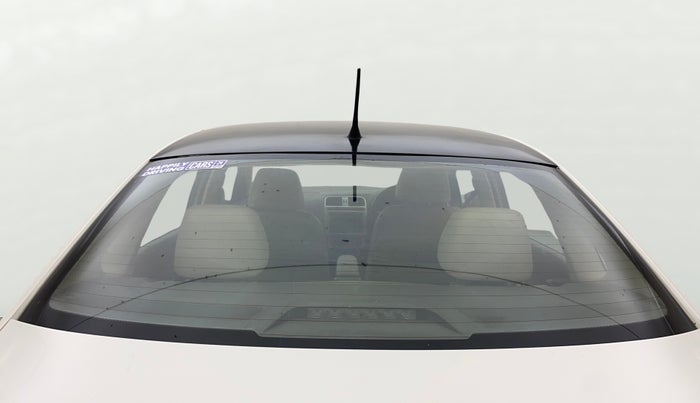 2018 Volkswagen Vento HIGHLINE PLUS 1.2 AT 16 ALLOY, Petrol, Automatic, 67,028 km, Rear Windshield