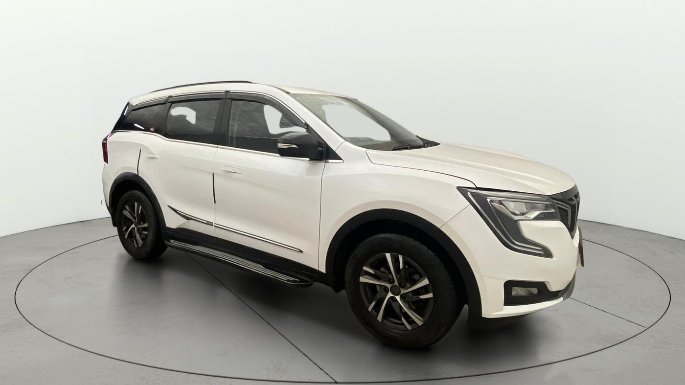 2023 Mahindra XUV700 AX 5 P AT 5 STR, Petrol, Automatic, 11,182 km, SRP