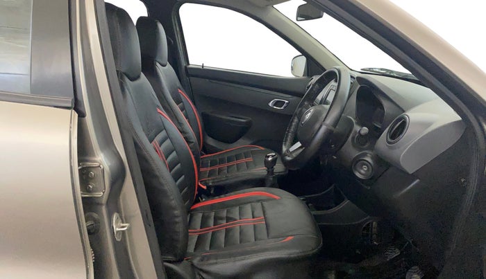 2019 Renault Kwid RXT 1.0 (O), Petrol, Manual, 36,673 km, Right Side Front Door Cabin