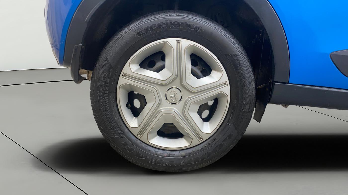 2019 Tata NEXON XMA PETROL, Petrol, Automatic, 48,338 km, Right Rear Wheel