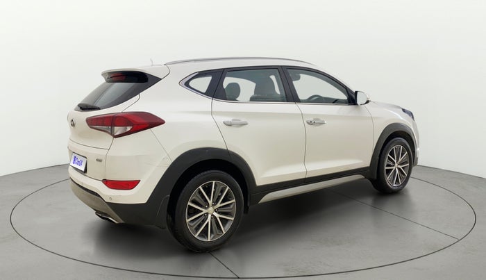 2018 Hyundai Tucson 2WD AT GL DIESEL
, Diesel, Automatic, 1,44,084 km, Right Back Diagonal