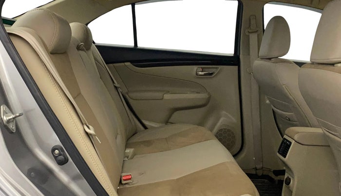 2016 Maruti Ciaz VXI, Petrol, Manual, 25,898 km, Right Side Rear Door Cabin