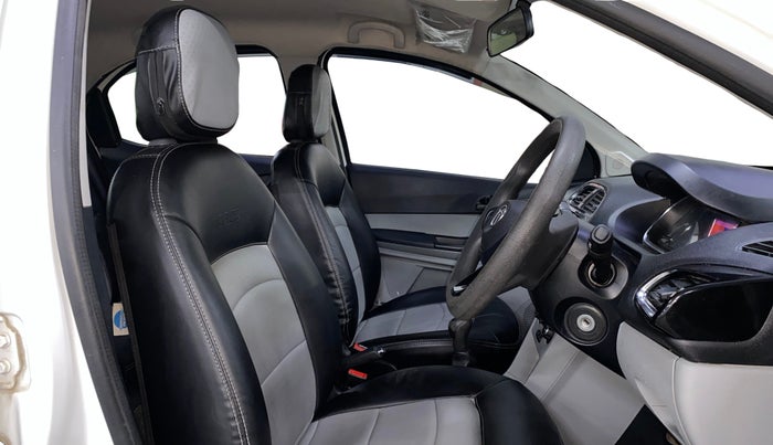 2022 Tata Tiago XT CNG, CNG, Manual, 14,186 km, Right Side Front Door Cabin