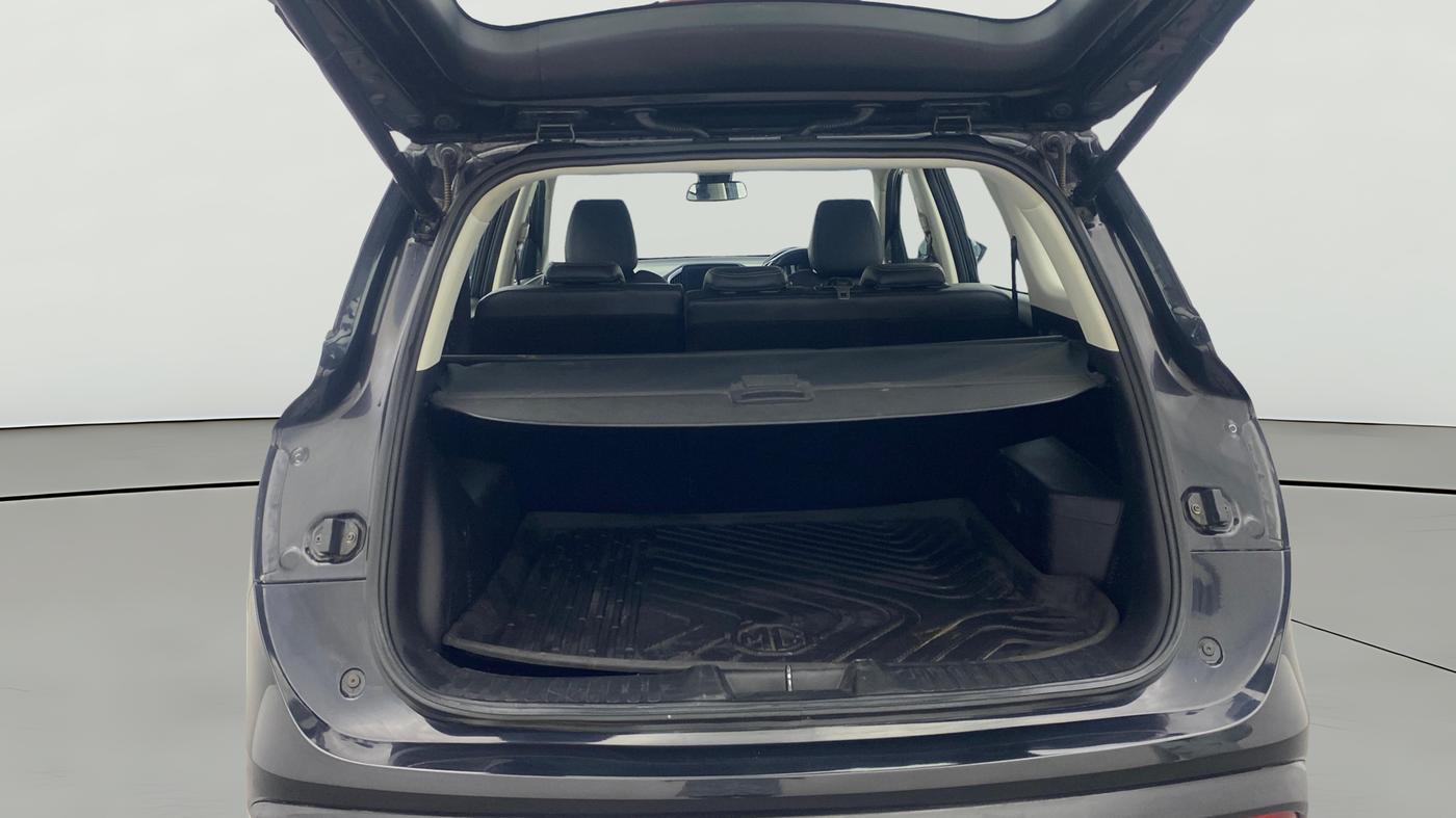 2020 MG HECTOR SHARP HYBRID 1.5 PETROL, Petrol, Manual, 83,942 km, Boot Open Zoomed View