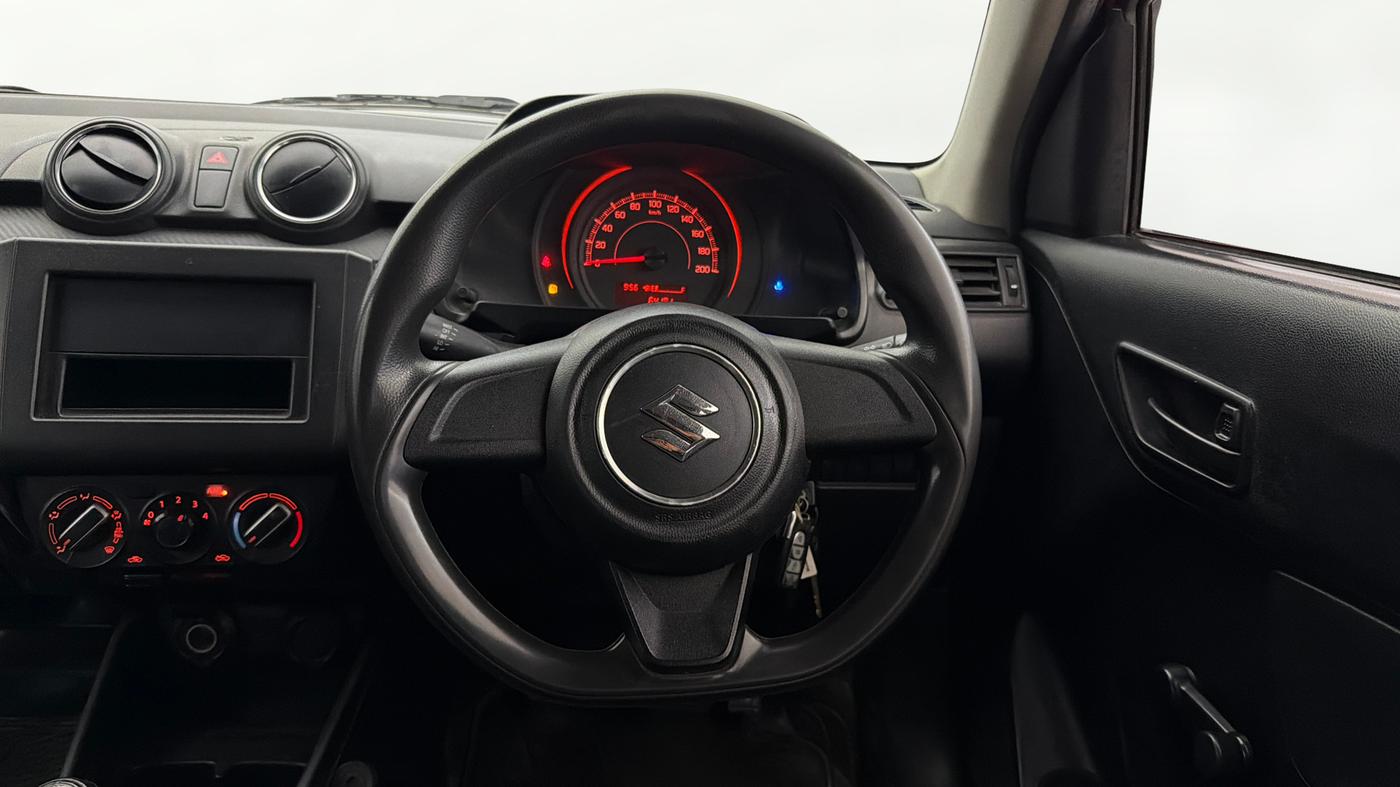 2018 Maruti Swift LXI, Petrol, Manual, 64,177 km, Steering Wheel Close Up