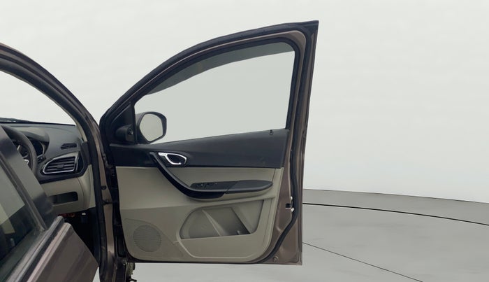 2017 Tata Tiago XZ PETROL, Petrol, Manual, 53,625 km, RHS Front Door