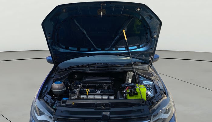 2016 Volkswagen Vento HIGHLINE 1.6 MPI, Petrol, Manual, 69,482 km, Open Bonet