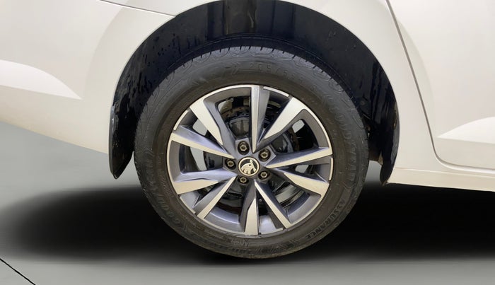 2022 Skoda SLAVIA STYLE 1.5L TSI DSG, Petrol, Automatic, 44,103 km, Right Rear Wheel