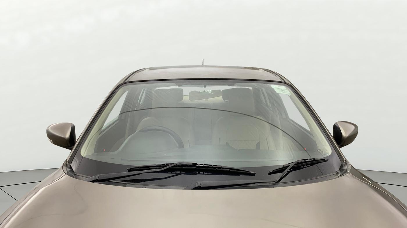 2017 Maruti Dzire VXI, Petrol, Manual, 68,519 km, Front Windshield