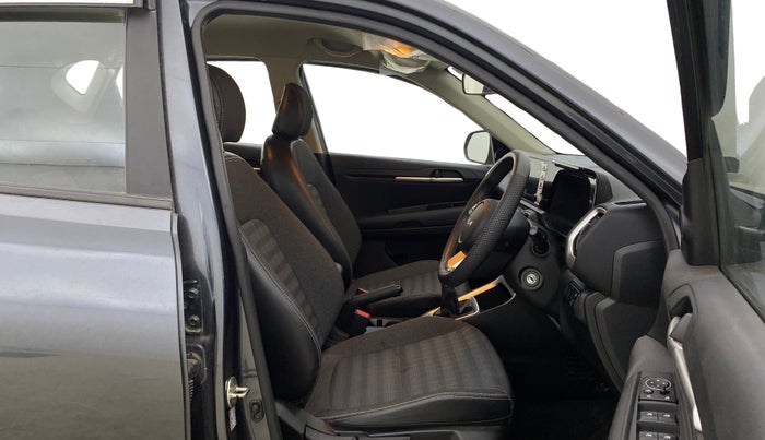 2022 KIA SONET HTK PLUS 1.2, Petrol, Manual, 15,467 km, Right Side Front Door Cabin