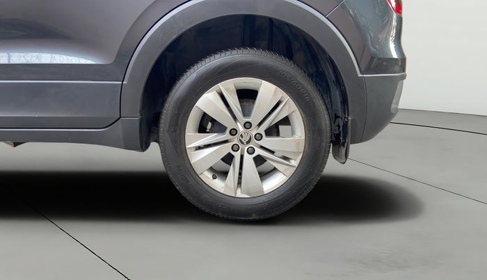 2022 Skoda KUSHAQ AMBITION 1.0L TSI MT, Petrol, Manual, 16,171 km, Left Rear Wheel