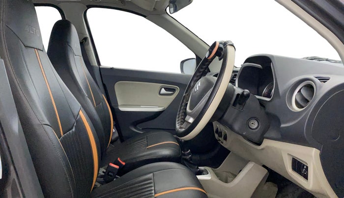 2016 Maruti Alto K10 VXI, Petrol, Manual, 29,821 km, Right Side Front Door Cabin