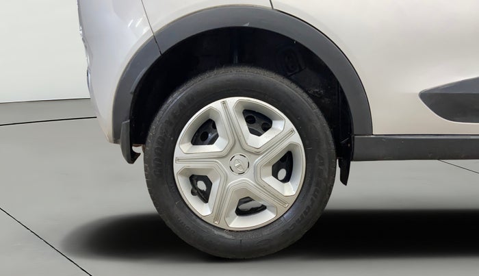 2018 Tata NEXON XE PETROL, Petrol, Manual, 29,416 km, Right Rear Wheel
