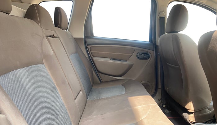 2018 Renault Duster RXS PETROL, Petrol, Manual, 36,054 km, Right Side Rear Door Cabin