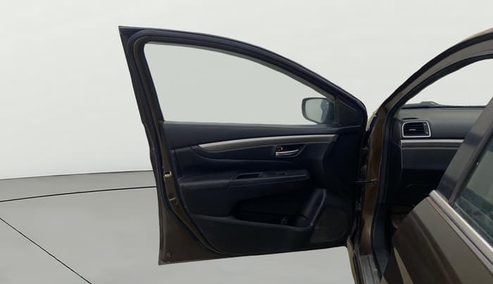 2015 Maruti Ciaz ZXI, Petrol, Manual, 1,05,449 km, LHS Front Door