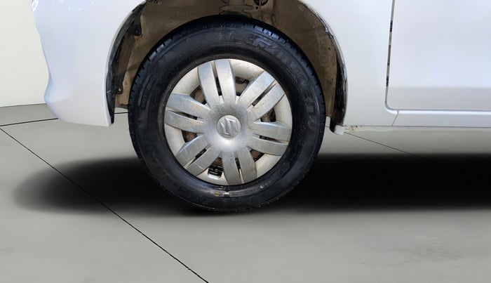2016 Maruti Alto 800 LXI, Petrol, Manual, 66,920 km, Left Front Wheel