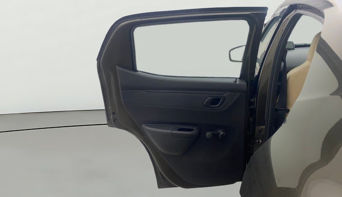 2017 Renault Kwid RXT 1.0 AMT, Petrol, Automatic, 29,536 km, LHS Rear Door