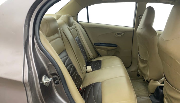 2014 Honda Amaze 1.5L I-DTEC S, Diesel, Manual, 1,19,244 km, Right Side Rear Door Cabin