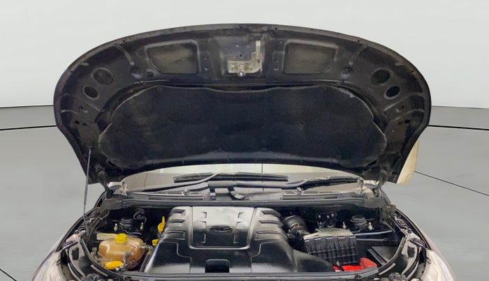 2021 Mahindra XUV500 W9 AT, Diesel, Automatic, 67,343 km, Open Bonet