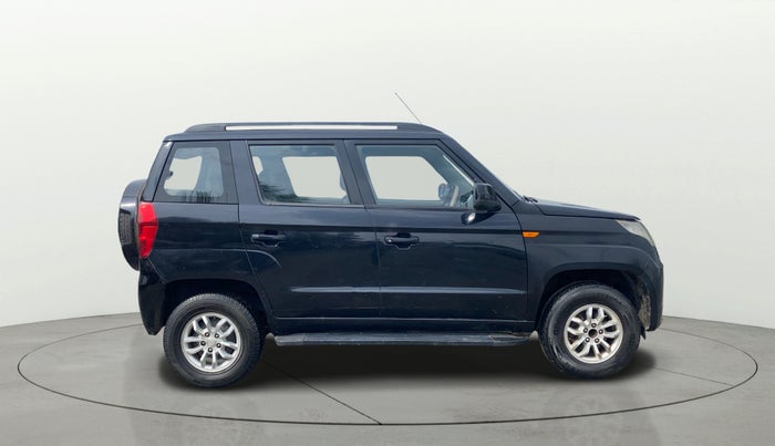 2015 Mahindra TUV300 T8, Diesel, Manual, 1,48,651 km, Right Side View
