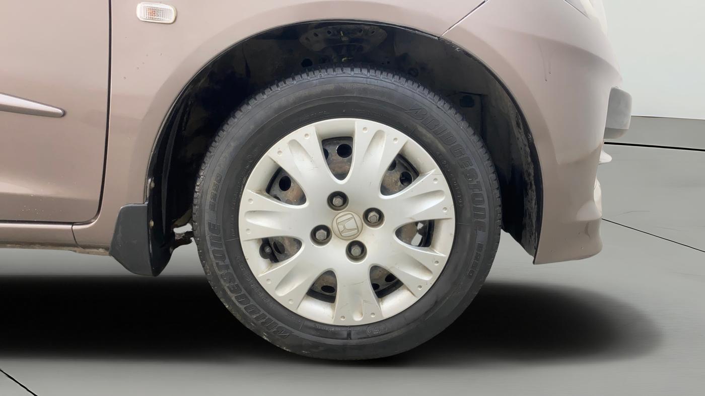 2014 Honda Brio S MT, Petrol, Manual, 81,093 km, Right Front Wheel