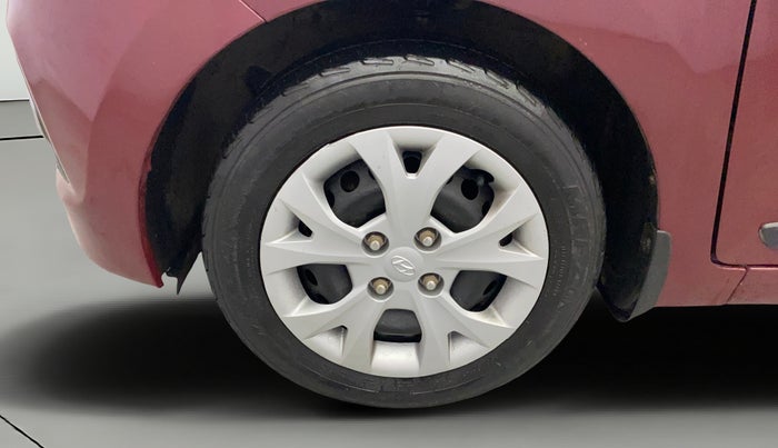 2014 Hyundai Grand i10 SPORTZ AT 1.2 KAPPA VTVT, Petrol, Automatic, 48,939 km, Left Front Wheel