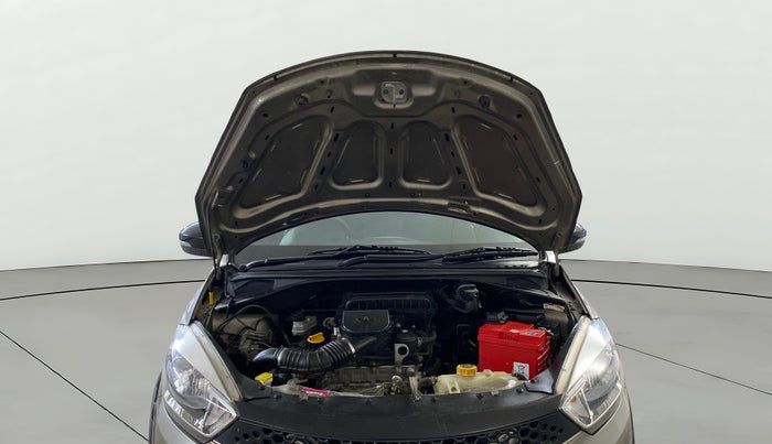 2018 Tata TIAGO NRG PETROL, Petrol, Manual, 52,247 km, Open Bonet