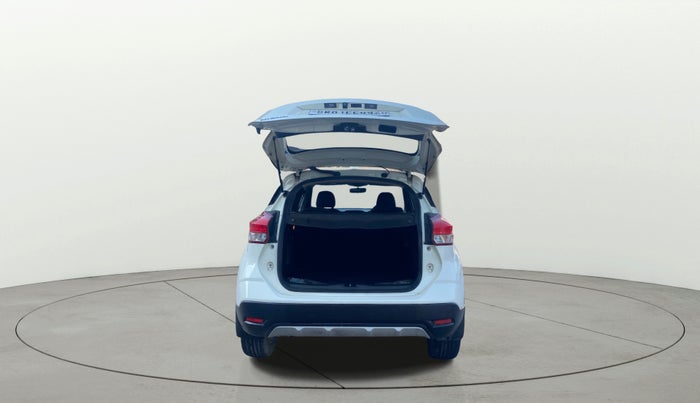 2019 Nissan Kicks XV 1.5, Petrol, Manual, 70,782 km, Boot Door Open