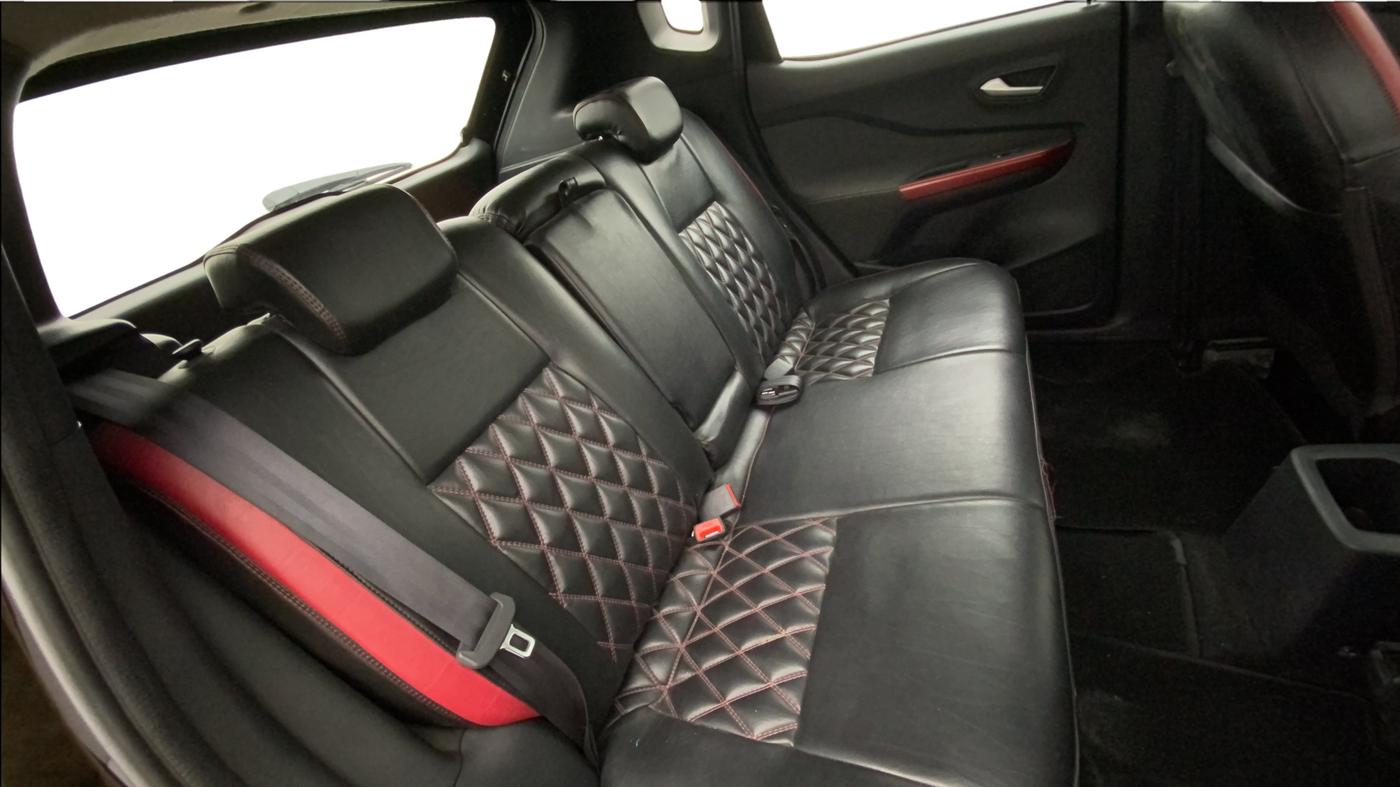 2022 Nissan MAGNITE XV TURBO RED EDITION, Petrol, Manual, 31,741 km, Right Side Rear Door Cabin
