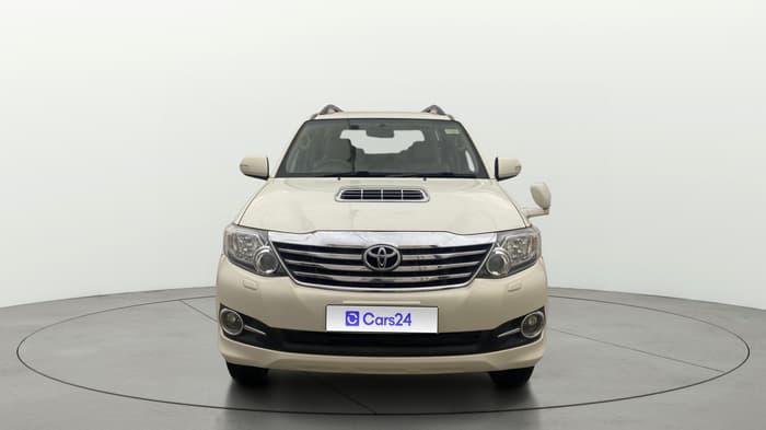 2013 Toyota Fortuner 3.0 4X2 AT, Diesel, Automatic, 1,25,493 km, Front