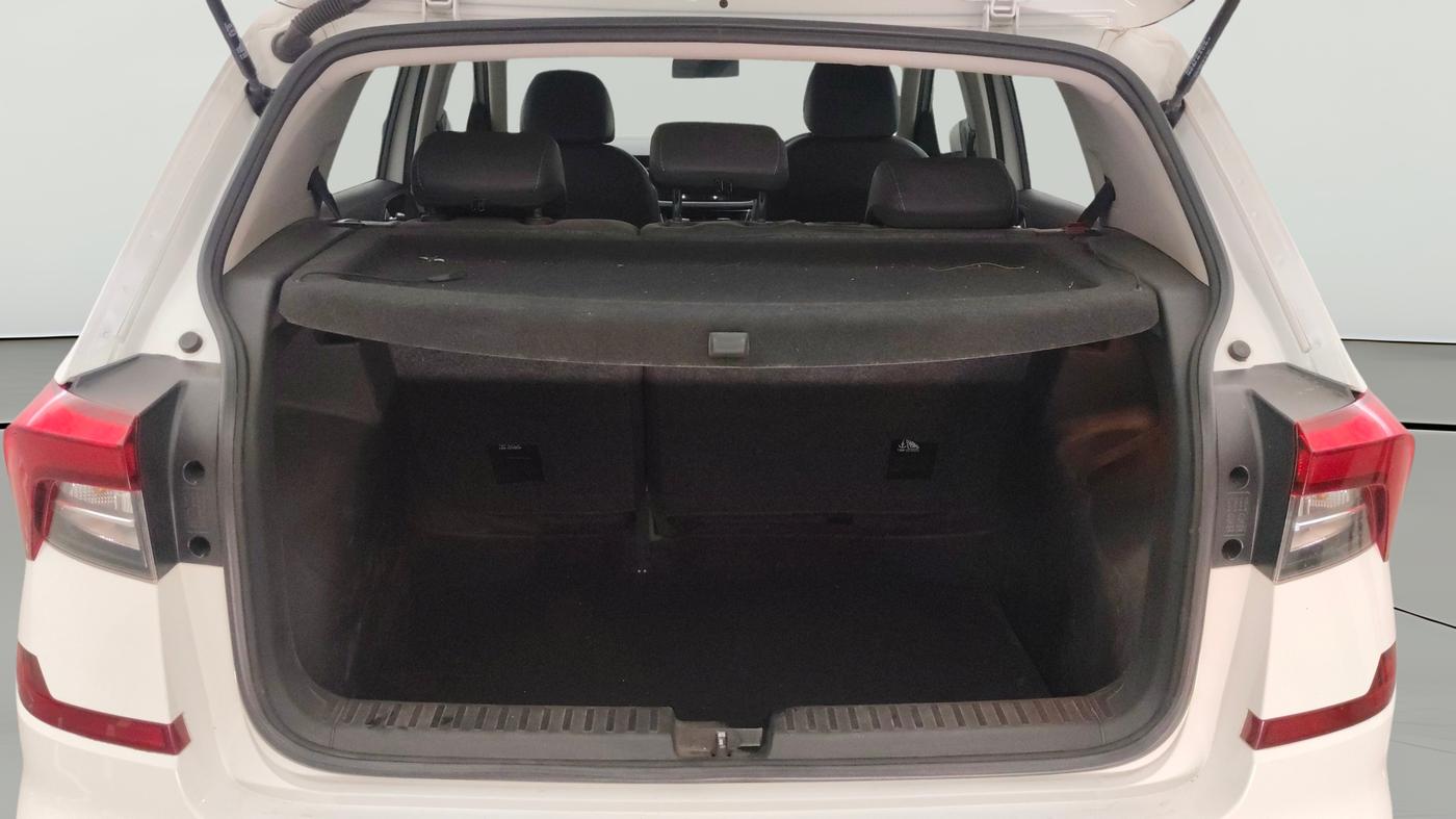 2024 Skoda KUSHAQ AMBITION 1.0L TSI MT, Petrol, Manual, 41,005 km, Boot Open Zoomed View