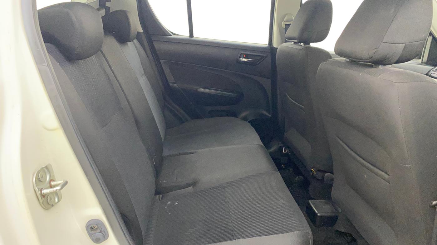 2015 Maruti Swift VXI, Petrol, Manual, 58,070 km, Right Side Rear Door Cabin