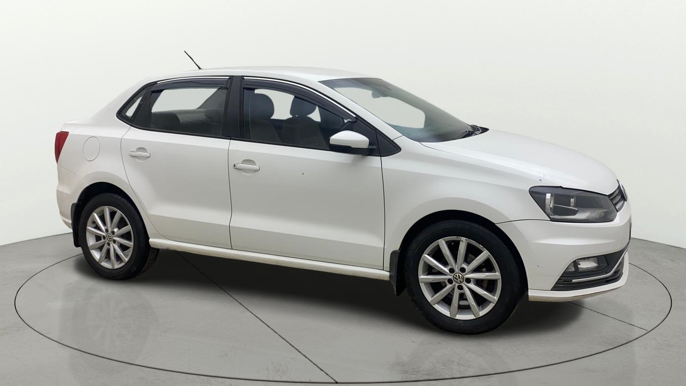2018 Volkswagen Ameo HIGHLINE1.5L, Diesel, Manual, 1,10,747 km, SRP