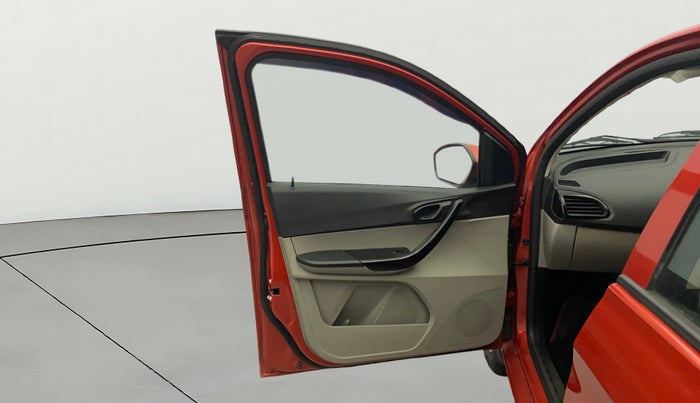 2016 Tata Tiago XT PETROL, CNG, Manual, 52,150 km, LHS Front Door