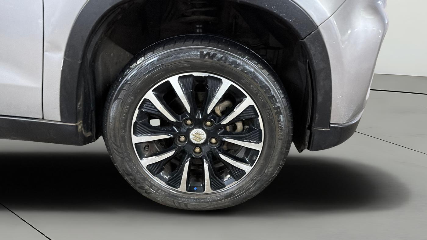 2021 Maruti Vitara Brezza LXI, Petrol, Manual, 22,583 km, Right Front Wheel