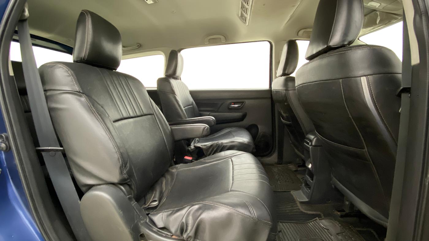 2019 Maruti XL6 ALPHA MT, Petrol, Manual, 86,749 km, Right Side Rear Door Cabin