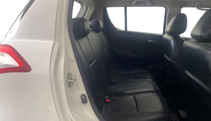 2013 Maruti Swift VXI, Petrol, Manual, 1,25,352 km, Right Side Rear Door Cabin