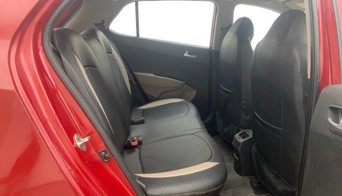 2019 Hyundai Grand i10 SPORTZ 1.2 KAPPA VTVT, Petrol, Manual, 40,910 km, Right Side Rear Door Cabin