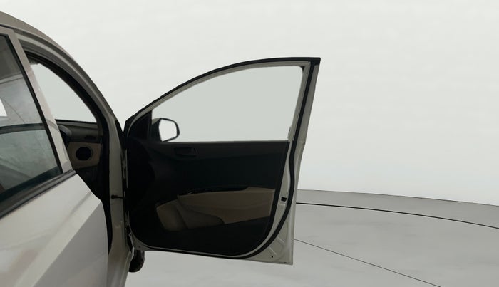 2016 Hyundai Grand i10 MAGNA AT 1.2 KAPPA VTVT, Petrol, Automatic, 17,442 km, RHS Front Door