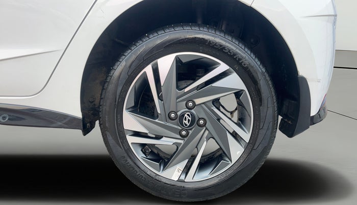 2023 Hyundai NEW I20 ASTA (O) 1.2 MT, Petrol, Manual, 19,450 km, Left Rear Wheel